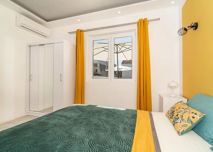 3 Bedroom In Feriehus Biograd Na Moru